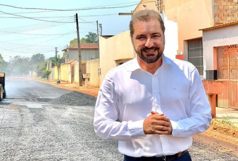 Hildo Chaves &eacute; reeleito prefeito de Porto Velho com 54% dos votos