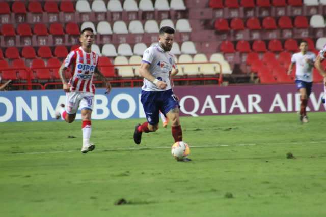 Com gol anulado no fim, Bahia empata na Argentina e avan&ccedil;a na Sul-Americana