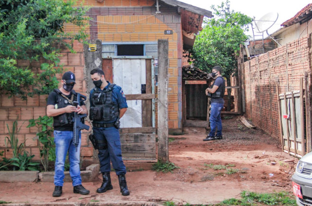 Depois de surto, jovem &eacute; amarrado por familiares e amanhece morto 