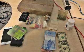 Drogas e dinheiro apreendidos com acadêmico, em 2018 (Foto/Divulgação)