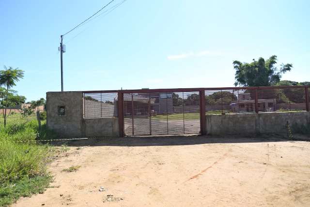 Empres&aacute;rio se apresenta, diz que matou 2 em leg&iacute;tima defesa, &eacute; ouvido e liberado