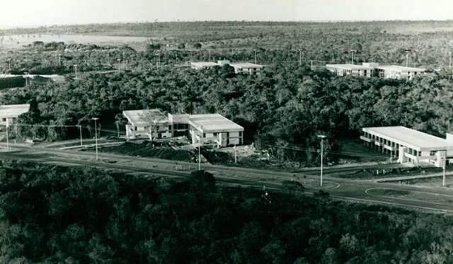 Reforma do Parque dos Poderes preserva meio ambiente e resgata hist&oacute;ria de MS