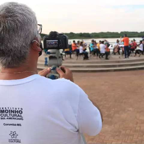 Beira do rio Paraguai vira palco para orquestras &quot;tocarem&quot; o Pantanal