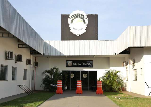 Em fiscaliza&ccedil;&atilde;o do toque de recolher, 3 s&atilde;o presos