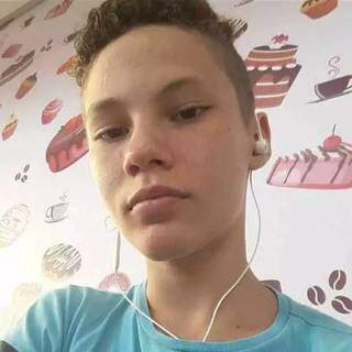 Procurado pela fam&iacute;lia, adolescente de 14 anos estava na casa de amiga