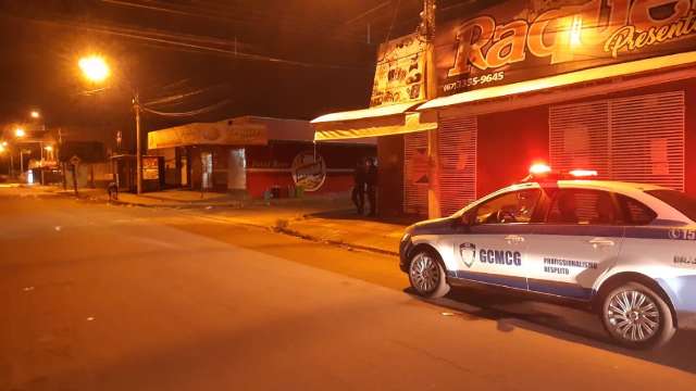 Com toque de recolher &agrave;s 22h, mais de 500 &quot;furam quarentena&quot;