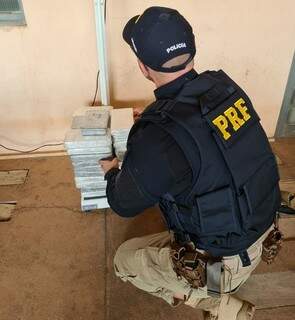Traficante &eacute; preso com carga de coca&iacute;na avaliada em R$ 5,5 milh&otilde;es na BR-262