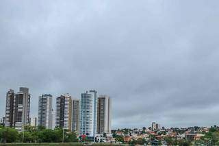 Campo Grande terá dia com muitas nuvens e possibilidade de chuvas isoladas (Foto: Marcos Maluf)