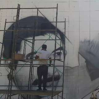Kobra, um dos maiores muralistas do mundo, inicia projeto em Coxim
