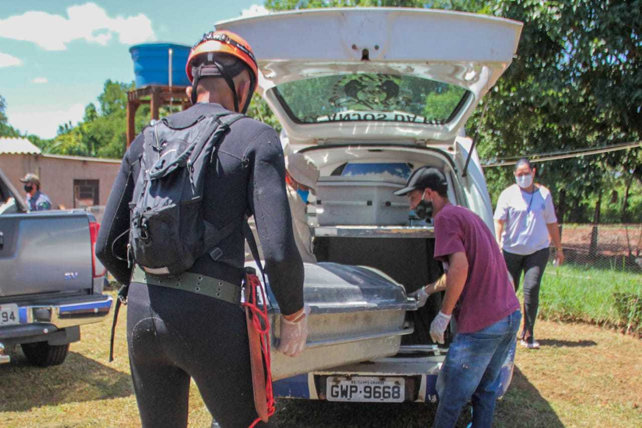 Corpo de pescador que sumiu enquanto pescava com o irmão é