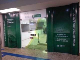 Detran suspende atendimento no Centro mais uma vez por covid