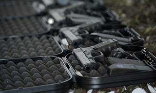 Governo decidiu zerar a alíquota do Imposto de Importação de revólveres e pistolas a partir do dia 1º de janeiro de 2021. (Foto: Fernando Frazão/Agência Brasil)