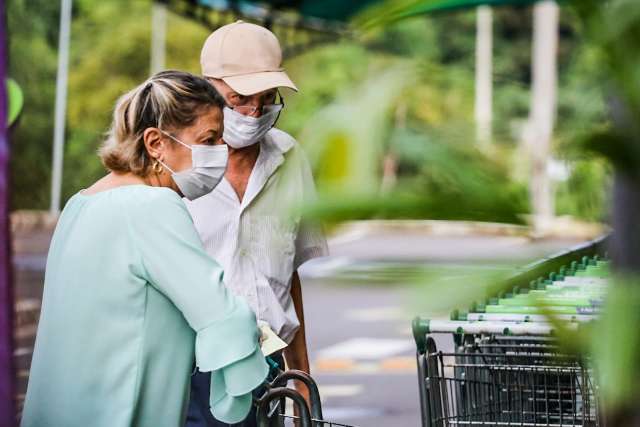 Mais de 1,5 mil casos de covid em um dia levam Defesa Civil a emitir alerta 