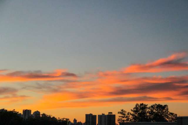 Sol e tempo abafado devem trazer chuva para MS neste fim de semana 