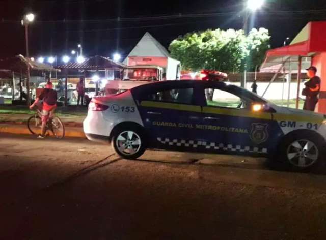 Quase 1,1 mil pessoas foram flagradas furando toque de recolher em 4 dias