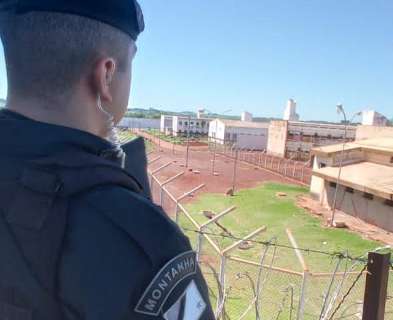 Juiz manda Polícia Militar reassumir presídio e cidade fica sem policiamento