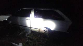 Marceneiro tem carro furtado no Centro e o encontra &#039;depenado&#039; em matagal 