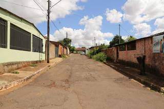 Bala perdida que feriu crian&ccedil;a de 11 anos tamb&eacute;m atingiu jovem de 22