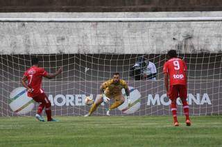 Em mais um jogo com erro de arbitragem, Comercial e Aquidauanense empatam