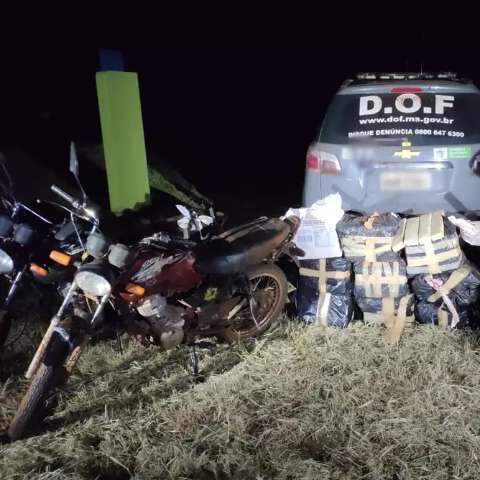 Carregadas com fardos de maconha, tr&ecirc;s motocicletas s&atilde;o apreendidas