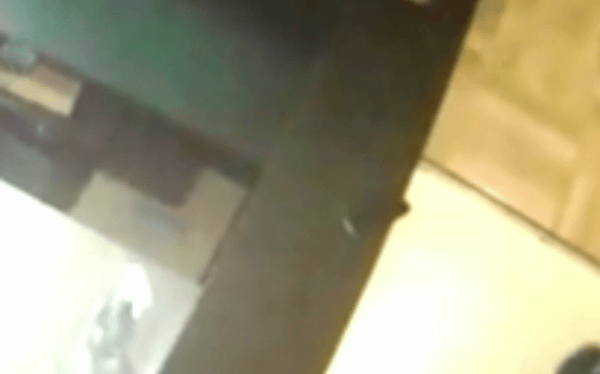 Homem &eacute; flagrado furtando iPhone em bar da Euclides da Cunha
