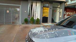 Bandido atira na casa de diretor e deixa carta cobrando visitas em pres&iacute;dio