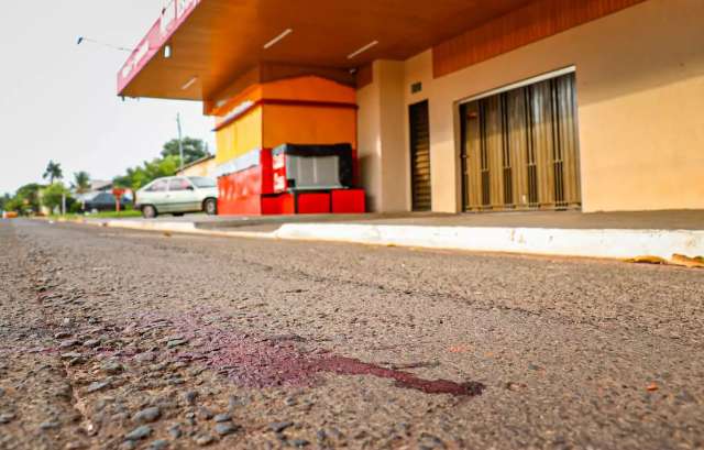 Homem morre durante tentativa de roubo a lanchonete 