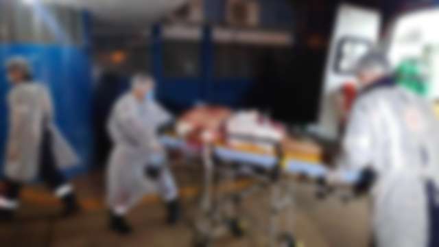 Homem &eacute; baleado em frente de casa ao sair para atender chamado no port&atilde;o