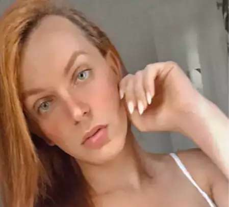 Mulher trans denuncia sal&atilde;o por ter sido barrada ap&oacute;s reclama&ccedil;&atilde;o de cliente