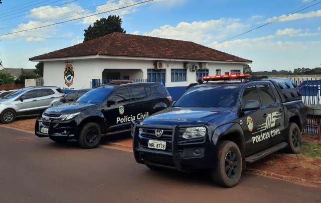 Vizinhos ouvem tiros e encontram jovem morto em cima da cama