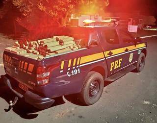 PRF prende traficante com 730 kg de maconha em semirreboque na BR-163