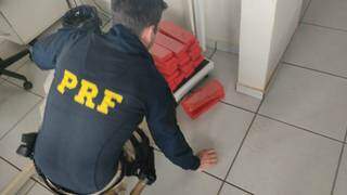 Passageiro de &ocirc;nibus &eacute; preso com mala &quot;recheada&quot; de maconha na BR-163