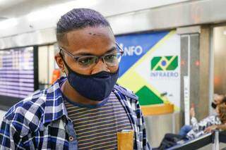 No Aeroporto, saudades e cuidados redobrados justificam viagens no Natal