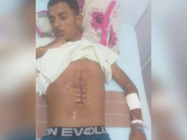 Pai reclama de situa&ccedil;&atilde;o de filho em hospital, que relata situa&ccedil;&atilde;o &quot;normal&quot;