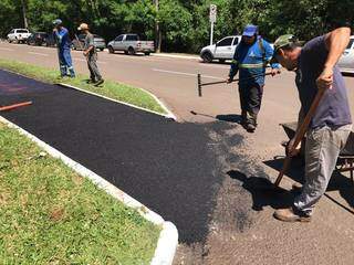 Prefeitura faz recapeamento em 6km de ciclovia da Afonso Pena