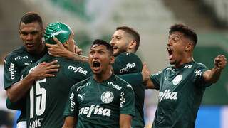 Jogadores do Palmeiras comemorando o gol durante a partida. (Foto: Cesar Greco) 