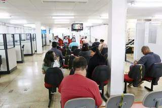 Atendimento na agência vai até às 13h30. (Foto: Paulo Francis/Arquivo)