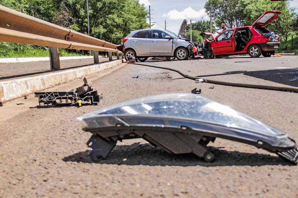 Acidente Entre Carros E Moto Deixa Feridos E Avenida Interditada Capital Campo Grande News