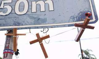 Religioso, Camu não deixou de pendurar crucifixos (Foto: Paulo Francis)