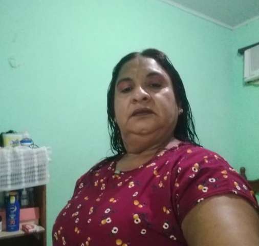 Mulher morre ao perder o controle de moto e bater a cabe&ccedil;a em canteiro