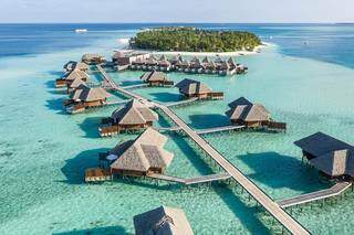 As Maldivas encantam com suas paisagens paradisíacas, resorts de luxo e bangalôs sobre o mar (Foto: Pixabay/Reprodução)