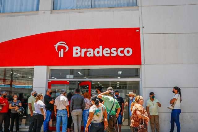 Fique atento: bancos na Capital funcionam at&eacute; quarta-feira