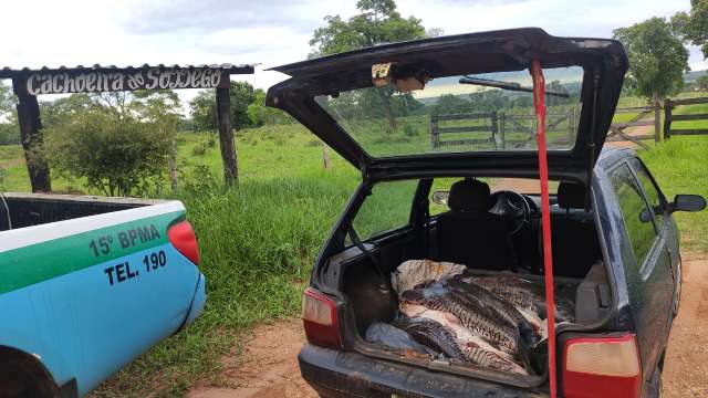 Pescador abandona carro com 70 quilos de peixes para fugir de fiscaliza&ccedil;&atilde;o 