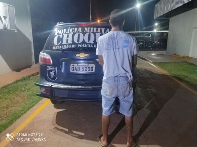 Homem que baleou menina de 11 anos em &quot;acerto de contas&quot; &eacute; preso pelo Choque 