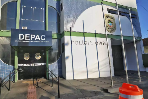 Bandidos levam R$ 40 mil em dinheiro e joias de closet 