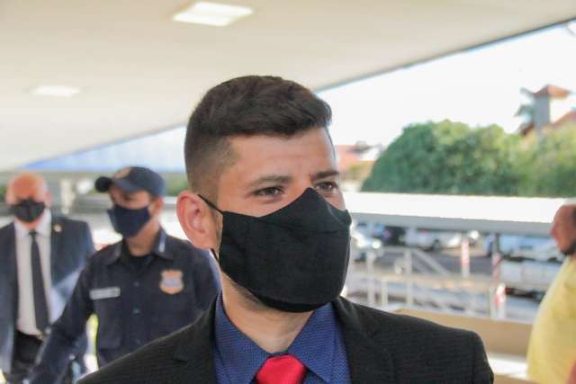 No dia da posse, vereadores citam bandeiras e j&aacute; apresentam projetos