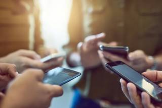 Você já se pegou conectado 24 horas smartphone? Pode ser indício de vício digital (Foto: Reprodução)