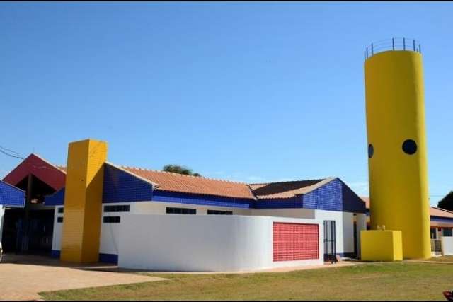 Bandidos arrombam creche para furtar cobertores e copos