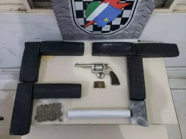PM abre procedimento para apurar morte de homem em porta-malas de viatura