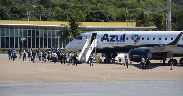 Aeroporto &eacute; fechado por conta da chuva e c&eacute;u nublado no interior  